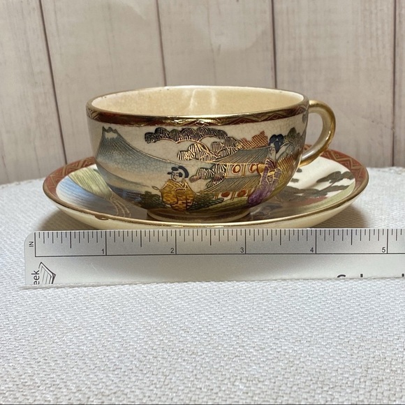 Antique Satsuma from Japan Meiji research: Vatican.com or eBay for more … - Picture 2 of 16